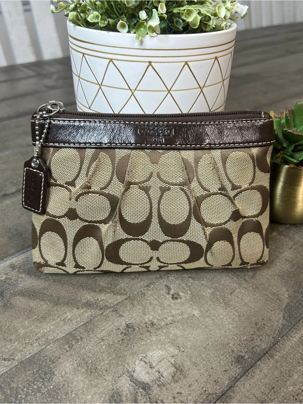 Coach Signature Pleated Wristlet Canvas Khaki Mahogany Brown Wallet F43434